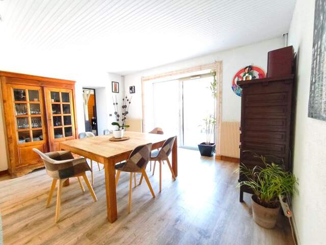 Maison familiale 7 pièces - 186 m² - Mézières sur Seine — photo du bien