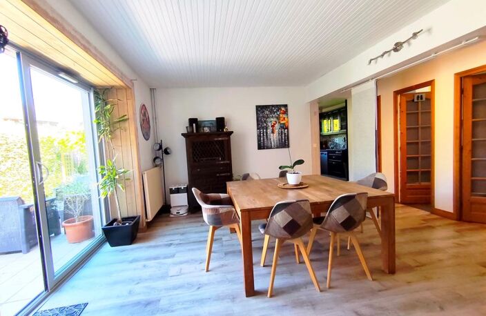 Maison familiale 7 pièces - 186 m² - Mézières sur Seine — photo 2
