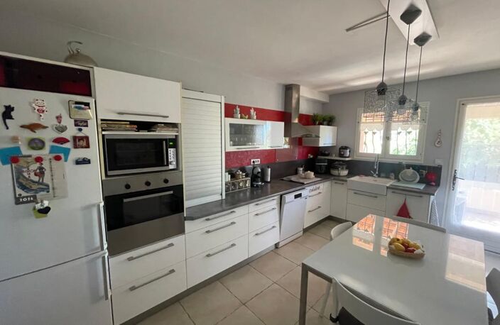 PROCHE TAMARIS VILLA 4 PIECES 3 CHAMBRES AVEC GARAGE JARDIN — photo 3