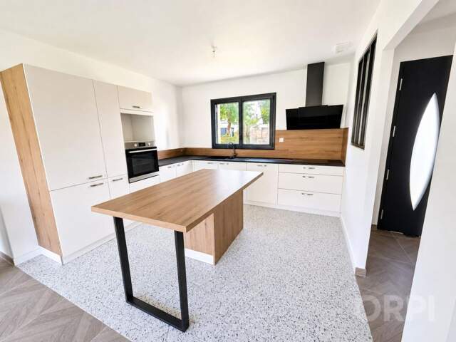 TRÉMAOUÉZAN – Maison contemporaine de 2024 – 4 chambres – Vie de plain-pied — photo du bien