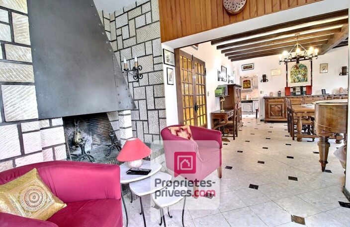 A VENDRE Secteur recherché AMILLY - SPACIEUSE MAISON, PISCINE, JARDIN, ACCES  PRIVATIF AU CANAL DE BRIARE — photo 5