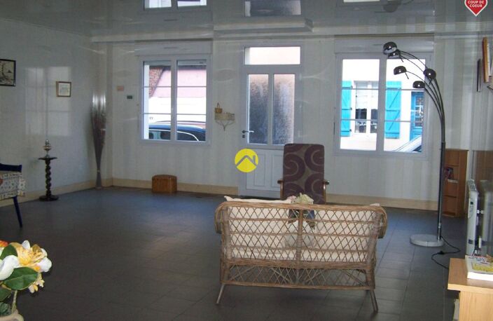 MAISON DE VILLE RENOVEE AVEC GOUT — photo 2