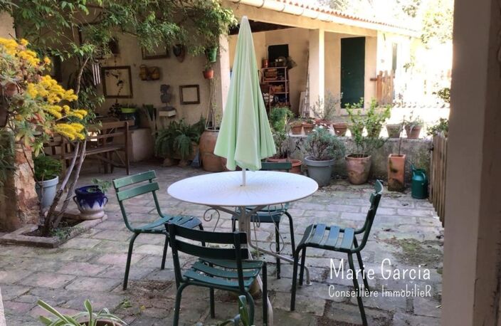 Maison de ville + revenus locatifs, Nîmes — photo 4
