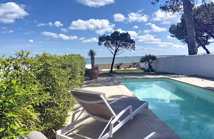 VILLA D'EXCEPTION AVEC VUE MER PANORAMIQUE, 4 CHAMBRES, PISCINE ET GARAGE — photo 3