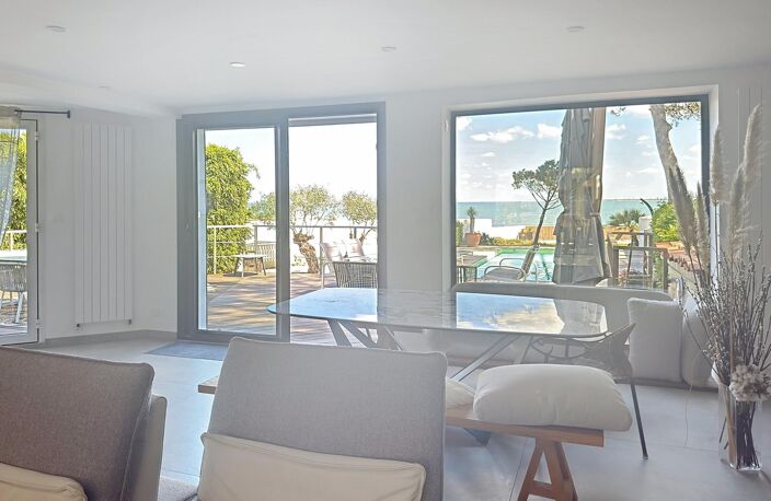 VILLA D'EXCEPTION AVEC VUE MER PANORAMIQUE, 4 CHAMBRES, PISCINE ET GARAGE — photo 4