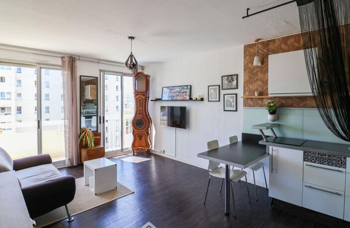 Appartement - 34m² - Marseille — photo 2