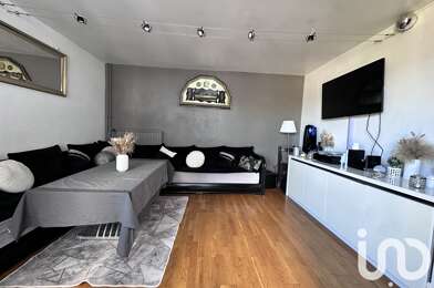 Appartement 3 pièces 156700 €