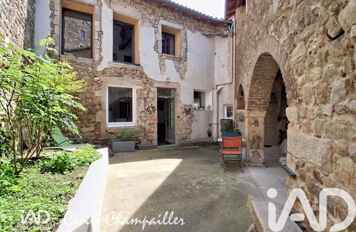 Vente Maison/villa 7 pièces — photo 2