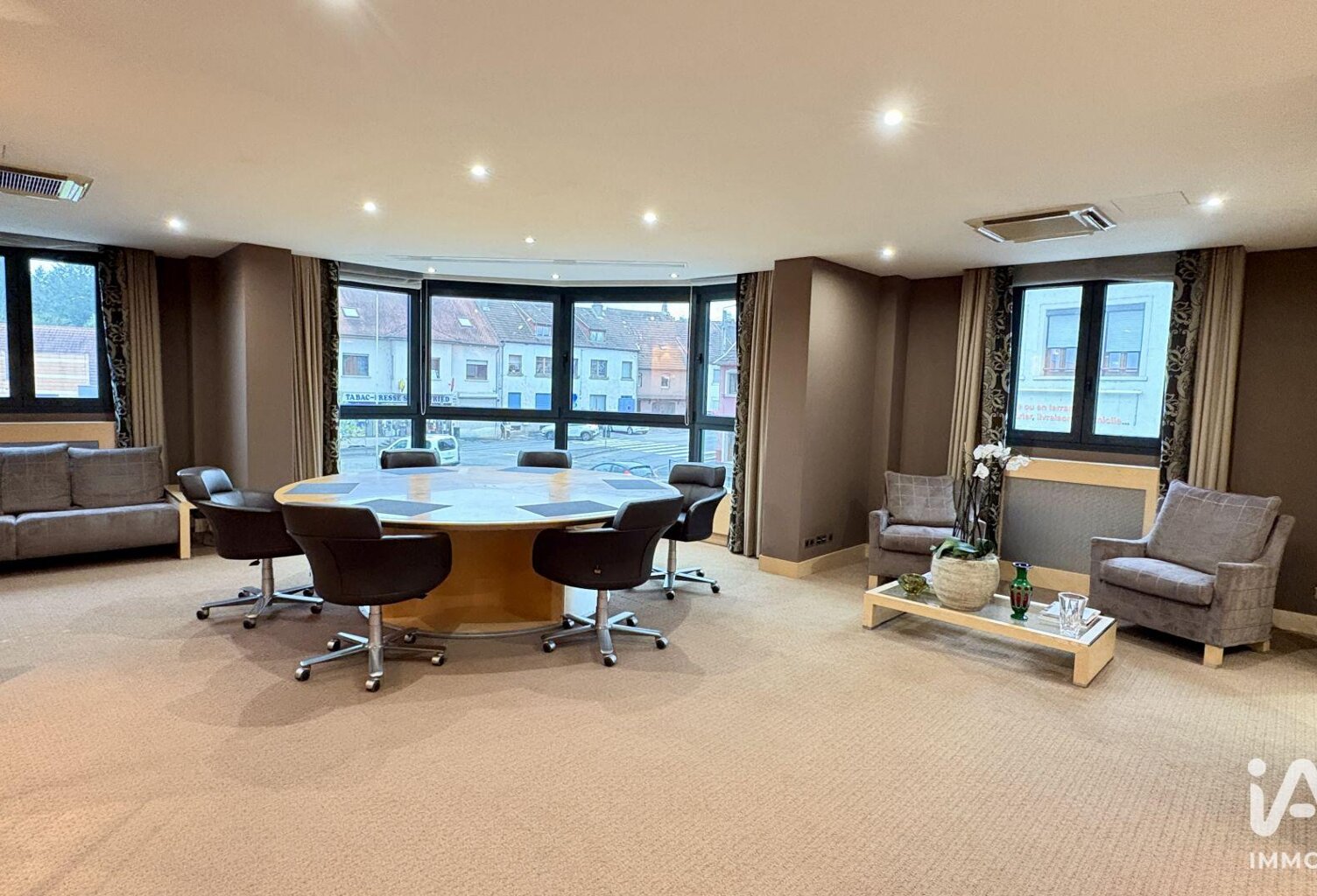 Location Bureaux 145 m&sup2; — photo 1