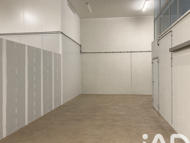Vente Boutique/Local commercial 540 m&sup2; — photo 1