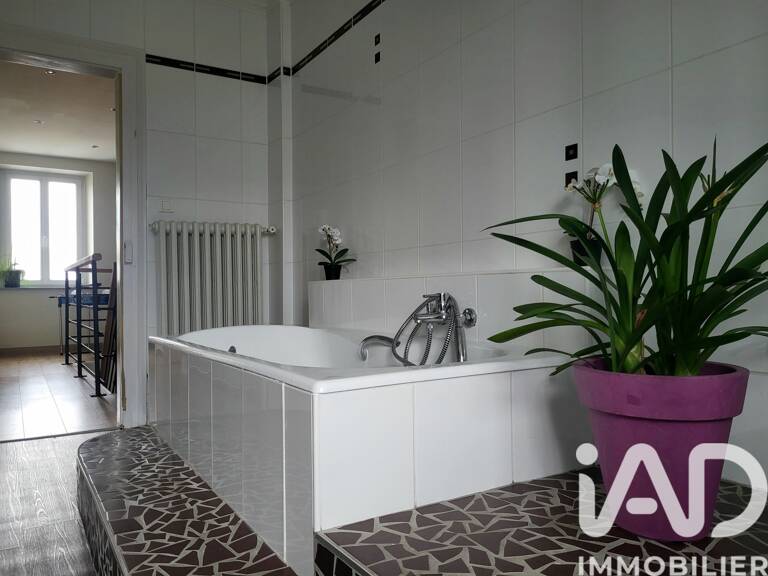 Vente Maison de village 8 pièces — photo 1
