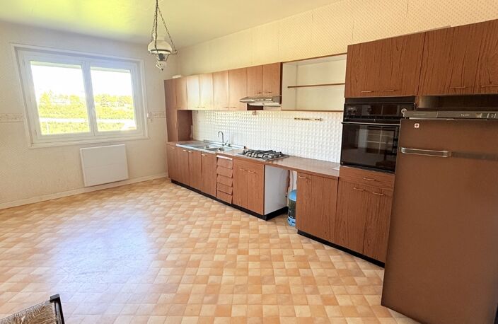 Vente Maison/villa 9 pièces — photo 3