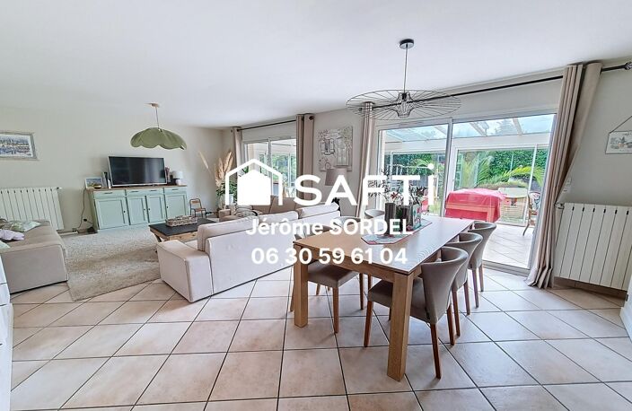Maison T9 - 5 chambres - Blanquefort - 238m² — photo 3