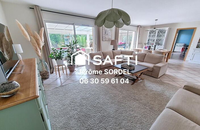 Maison T9 - 5 chambres - Blanquefort - 238m² — photo 4