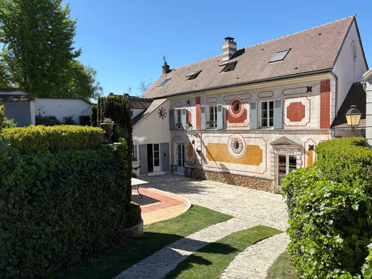 MAISON DE MAITRE AVEC DEPENDANCES — photo 1