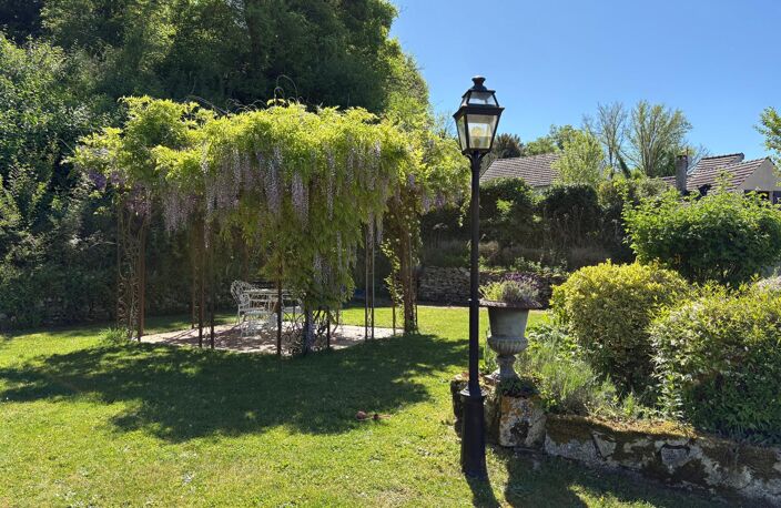 MAISON DE MAITRE AVEC DEPENDANCES — photo 4