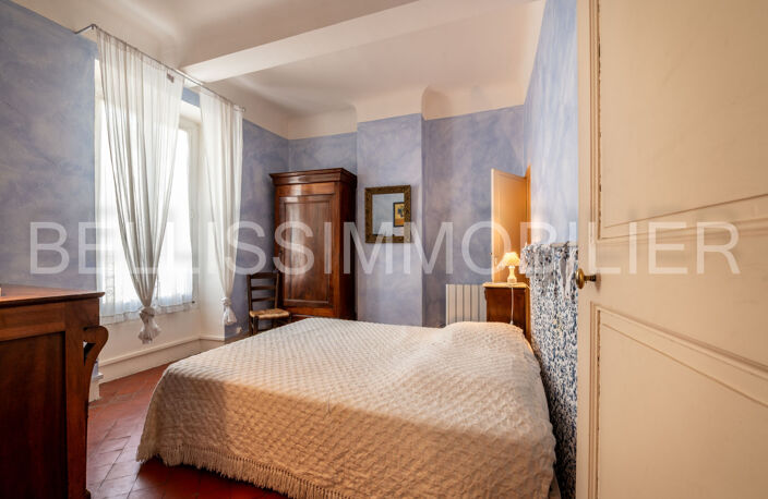 EYGUiÈRES   MAISON PROVENÇALE DE CARACTÈRE AU CHARME SINGULI — photo 5
