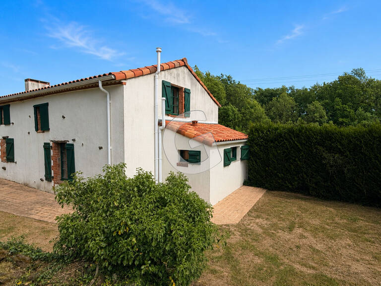 MAISON - 5 PIECES - 150 M² - A VENDRE - SAINT VINCENT SUR GRAON — photo 1