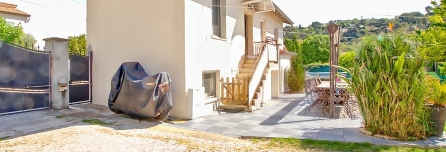 Maison 5 Pièces 81 m² à vendre à Cagnes-sur-Mer (06800)