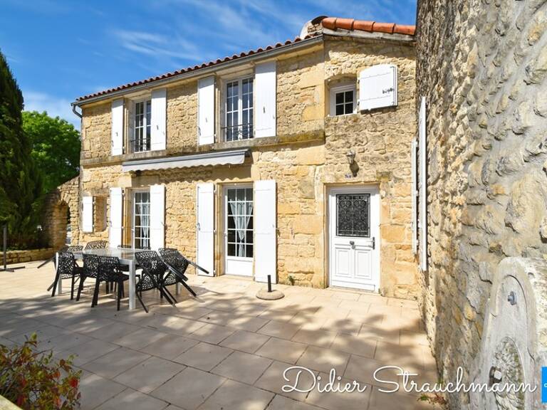 Maison à vendre Maison de caractère proche d'AIGREFEUILLE D'AUNIS (17) — photo 1