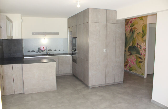 Appartement à vendre 3 pièces CEYZERIAT (01) — photo 2