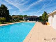 Maison de plain-pied avec piscine — photo 3