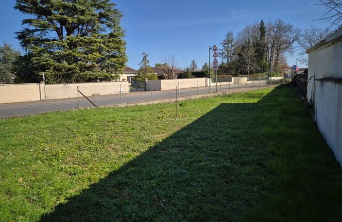 Terrain de 400 m2, 200 m à pied des commerces du bourg — photo 2