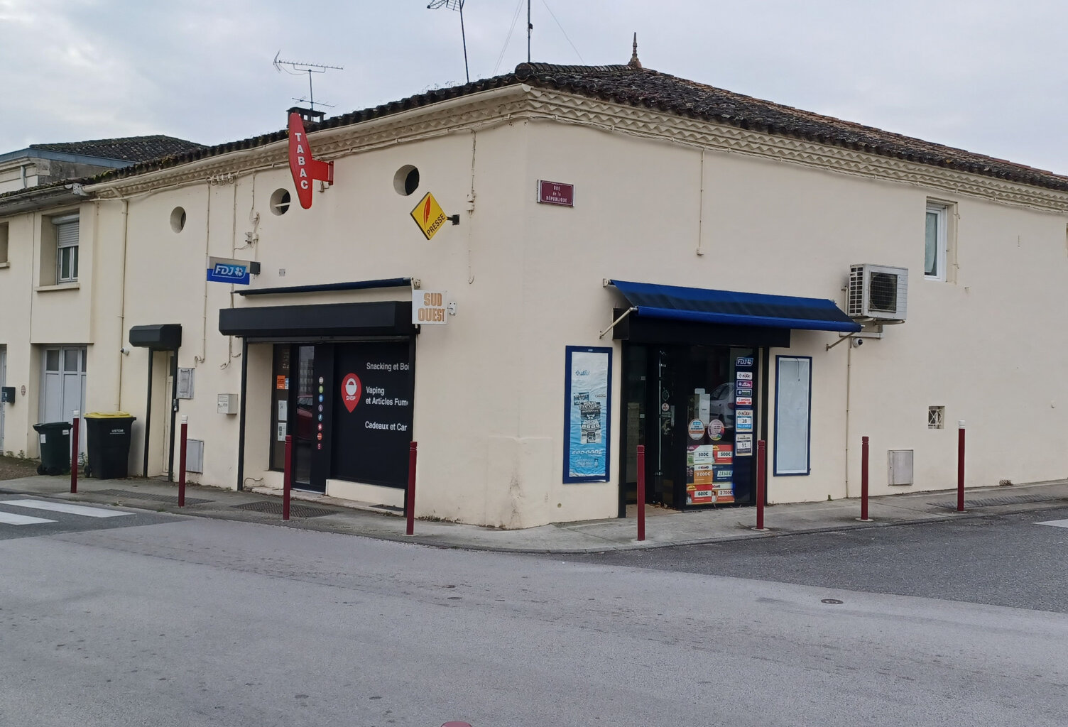 Fonds de commerce à vendre GIRONDE SUR DROPT (33) - Tabac-Presse-Loto — photo 1
