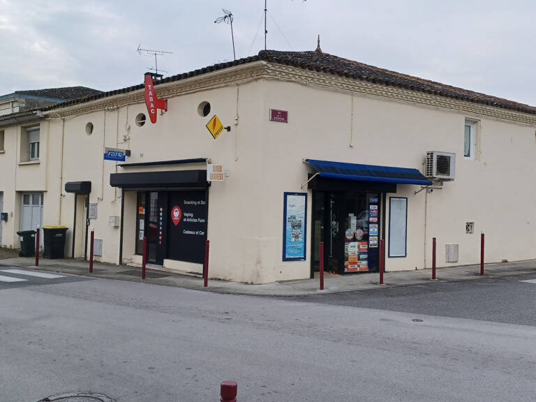 Fonds de commerce à vendre GIRONDE SUR DROPT (33) - Tabac-Presse-Loto — photo 1