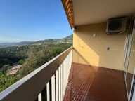 Appartement 5 pièces (3 chambres) vue dégagée avec terrasse, cave et parking privé — photo 2