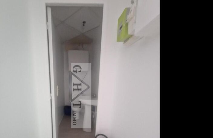 A LOUER  75 M² DE BUREAUX A AUBERVILLIERS — photo 4