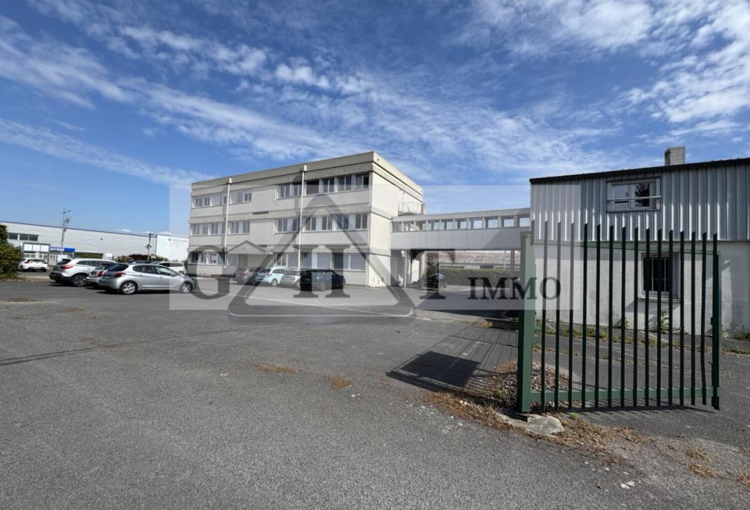 LOCAL D’ACTIVITÉ À VENDRE – NOGENT-SUR-OISE — photo 1