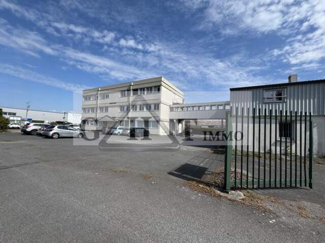 LOCAL D’ACTIVITÉ À VENDRE – NOGENT-SUR-OISE — photo du bien