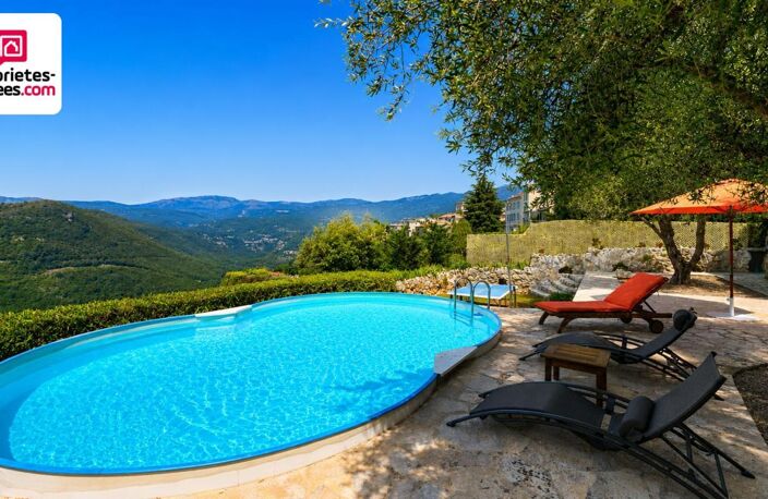 DEMEURE UNIQUE DANS VILLAGE PROVENCAL AVEC VUE EXCEPTIONNELLE — photo 4