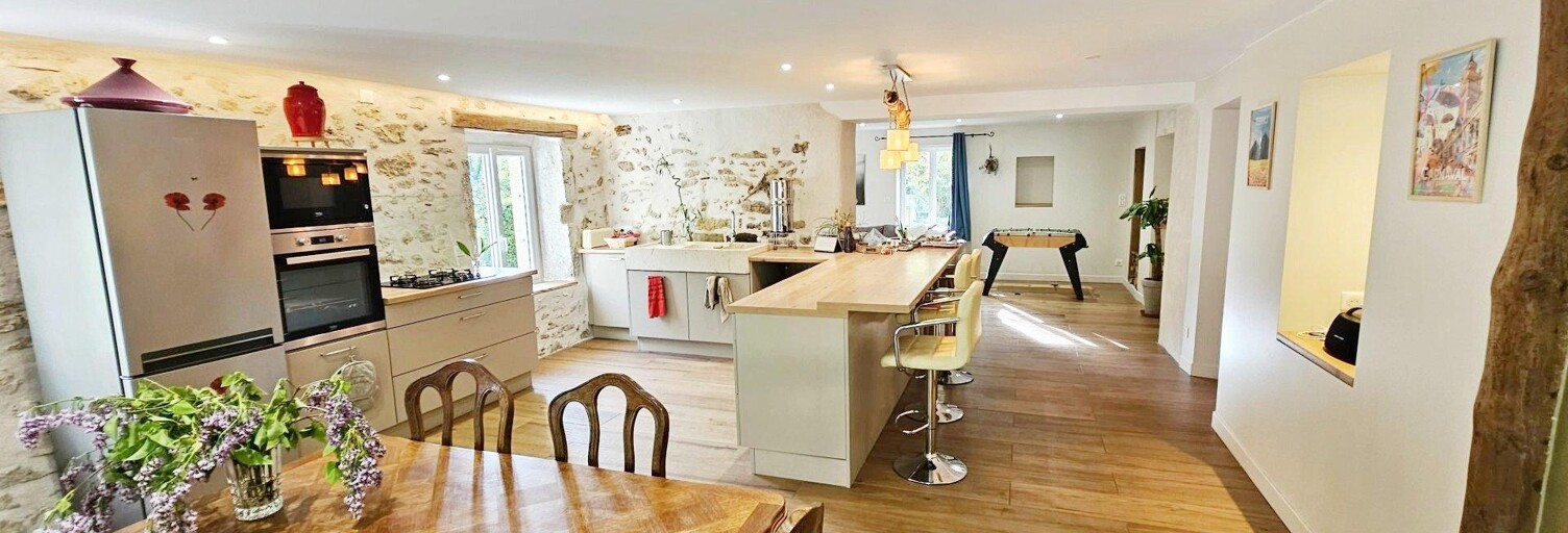 Maison 6 Pièces 168 m² à vendre à Saint-Aupre (38960)