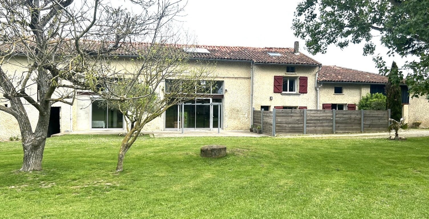 Vente maison 9 pièces 298 m² Mazères (09270) — photo 1
