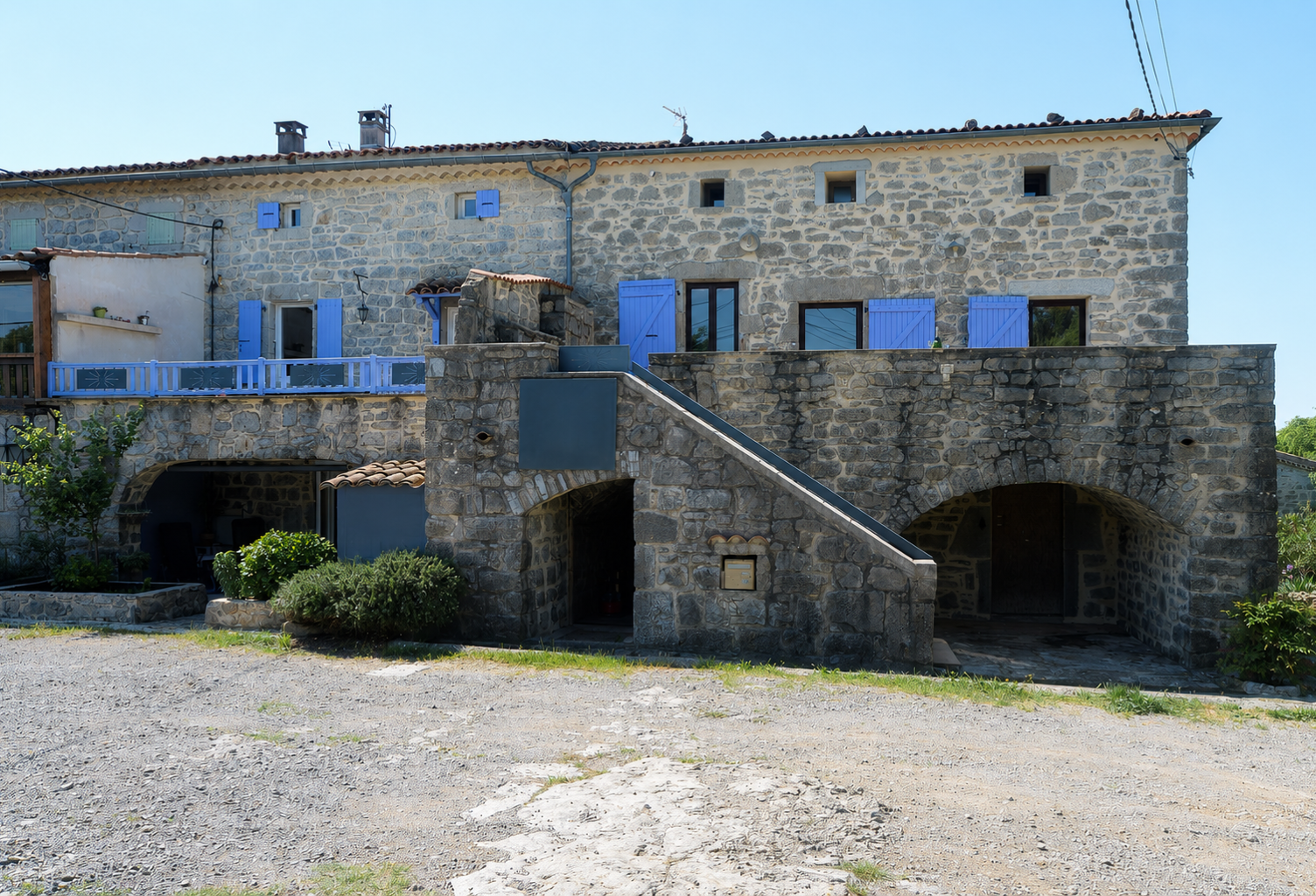 MAS EN PIERRE XVIIIe   HABITATION PRINCIPALE & PROPRIÉTÉ TOU — photo 1