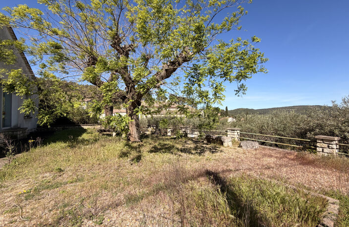 Calvisson   Terrain constructible de 4 058 m2 sur les hauteu — photo 3