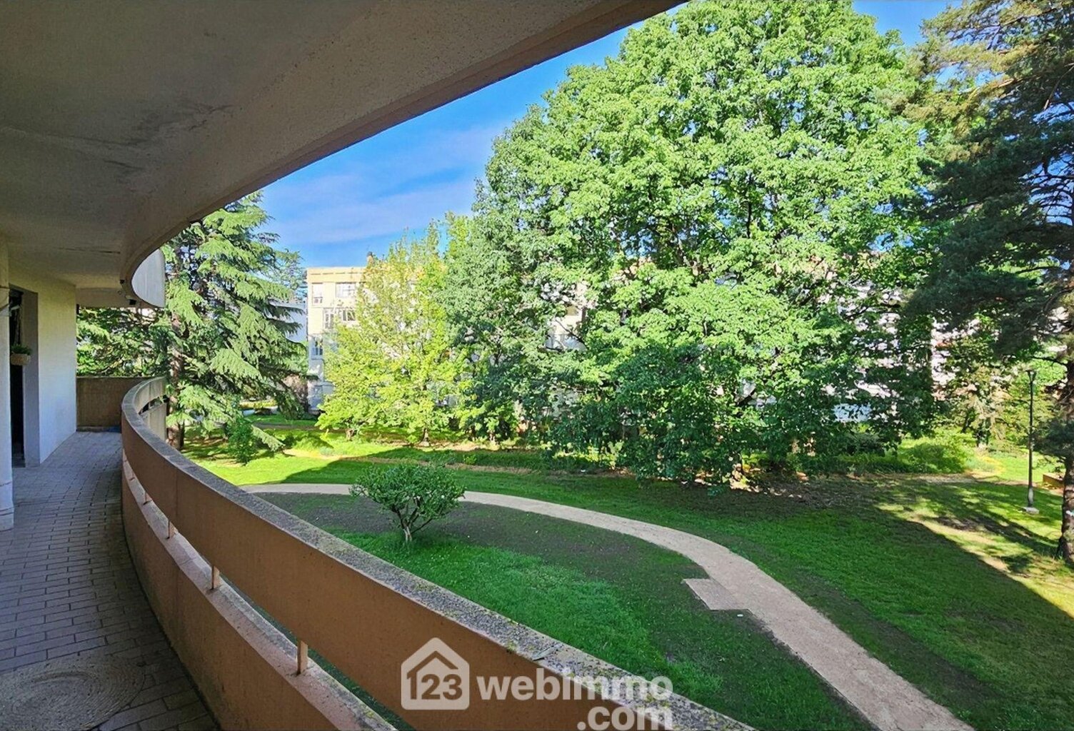 Appartement - 90m² - Pau — photo 1