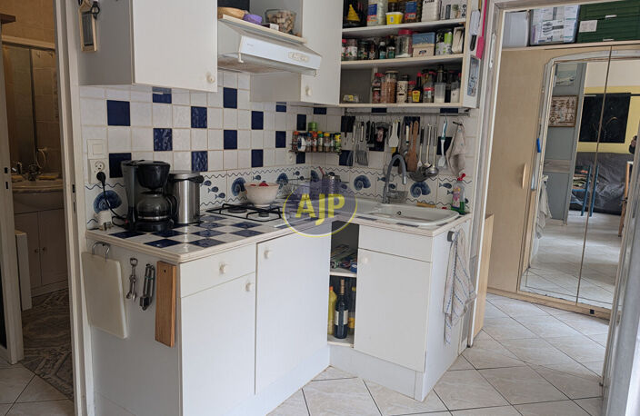 Appartement T2, jardinet et place de parking — photo 2