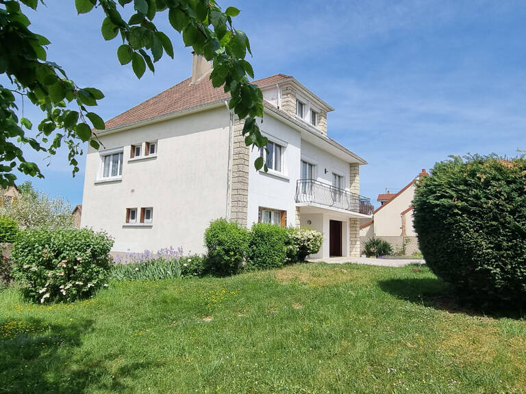 VILLA proche MIGENNES (gare SNCF) — photo 1