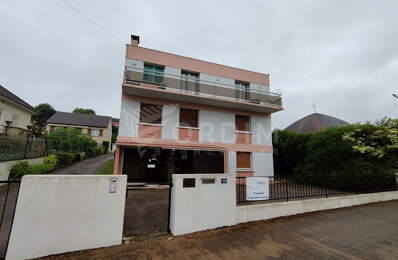 Ensemble de Bureaux - 261m² avec 8 parking et un garage — photo du bien