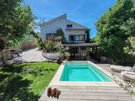 OFFRE ACCEPTEE -  PROMESSE DE VENTE EN ATTENTE - A VENDRE VILLA 168M² 5 CHAMBRES EN SUITE APPARTEMENT INDEPENDANT ET COMMUNIQUANT PISCINE ET MER A 400M, À15MIN A PIED DU CENTRE VILLE DE SAINT AYGULF — photo 2