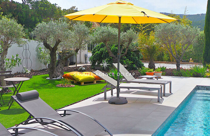 À VENDRE VILLA 6 PIÈCES, 185 M² AVEC 4 CHAMBRES PISCINE ET GARAGE, À SAINT-AYGULF — photo 4