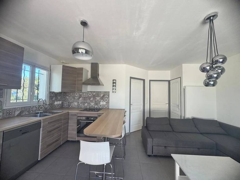 Appartement T2 LUMINEUX avec terrasse — photo 1