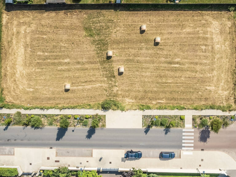 Terrain viabilisé Marennes centre village — photo 1