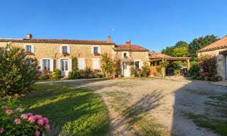 Maison 10 Pièces 285 m² à vendre à Coulonges-sur-l'Autize (79160)