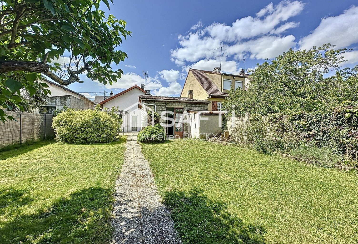 Maison à rénovée avec dépendance dans une impasse — photo 1