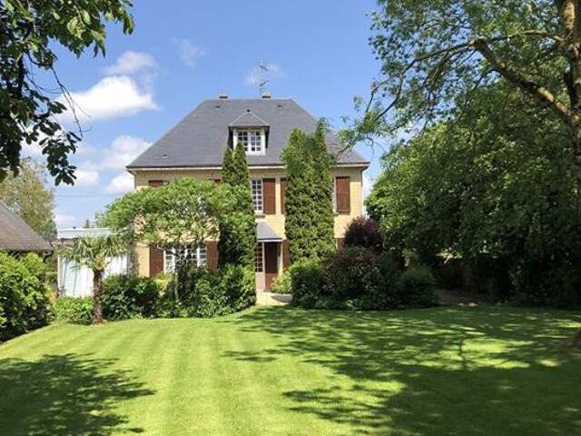 Maison - 165m ² — photo du bien