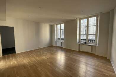 Appartement 3 pièces 249100 €